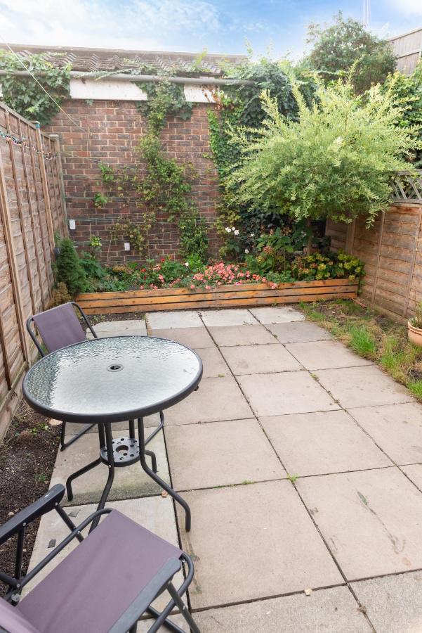 Вилла Spacious House Near Kings Cross Лондон Экстерьер фото
