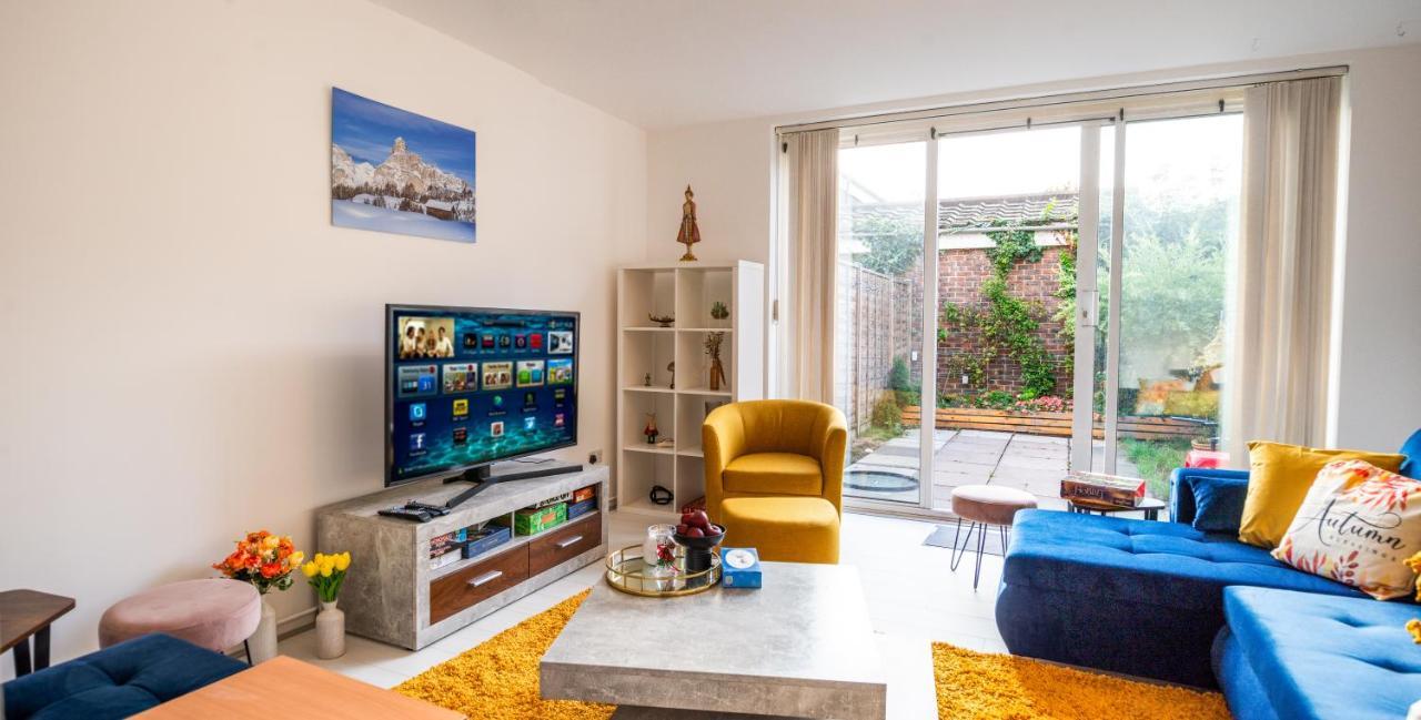 Вилла Spacious House Near Kings Cross Лондон Экстерьер фото